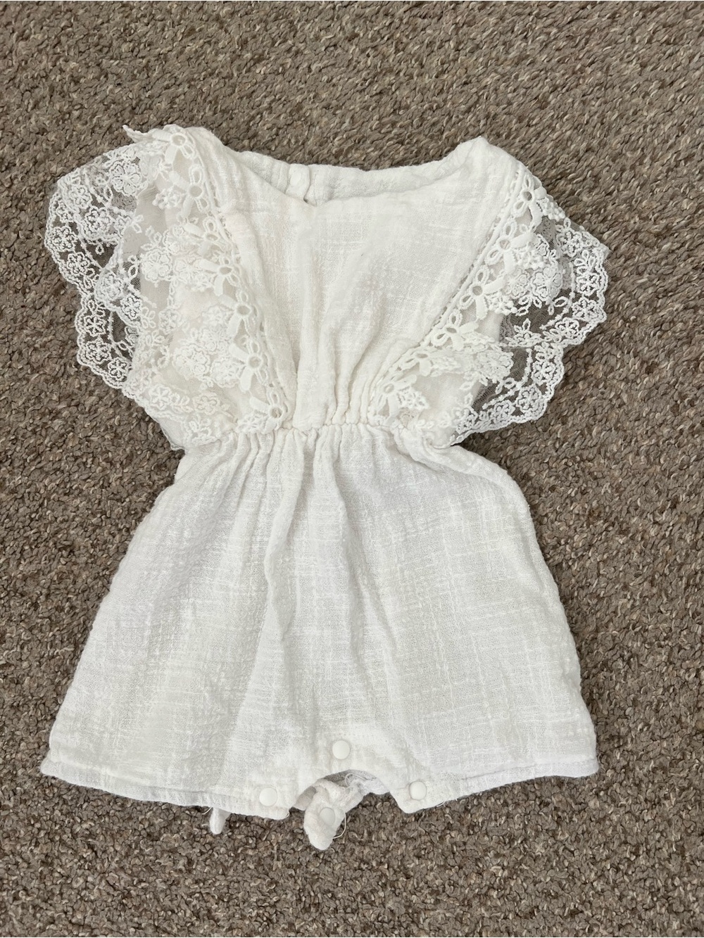 White lace detail romper 3-6 months